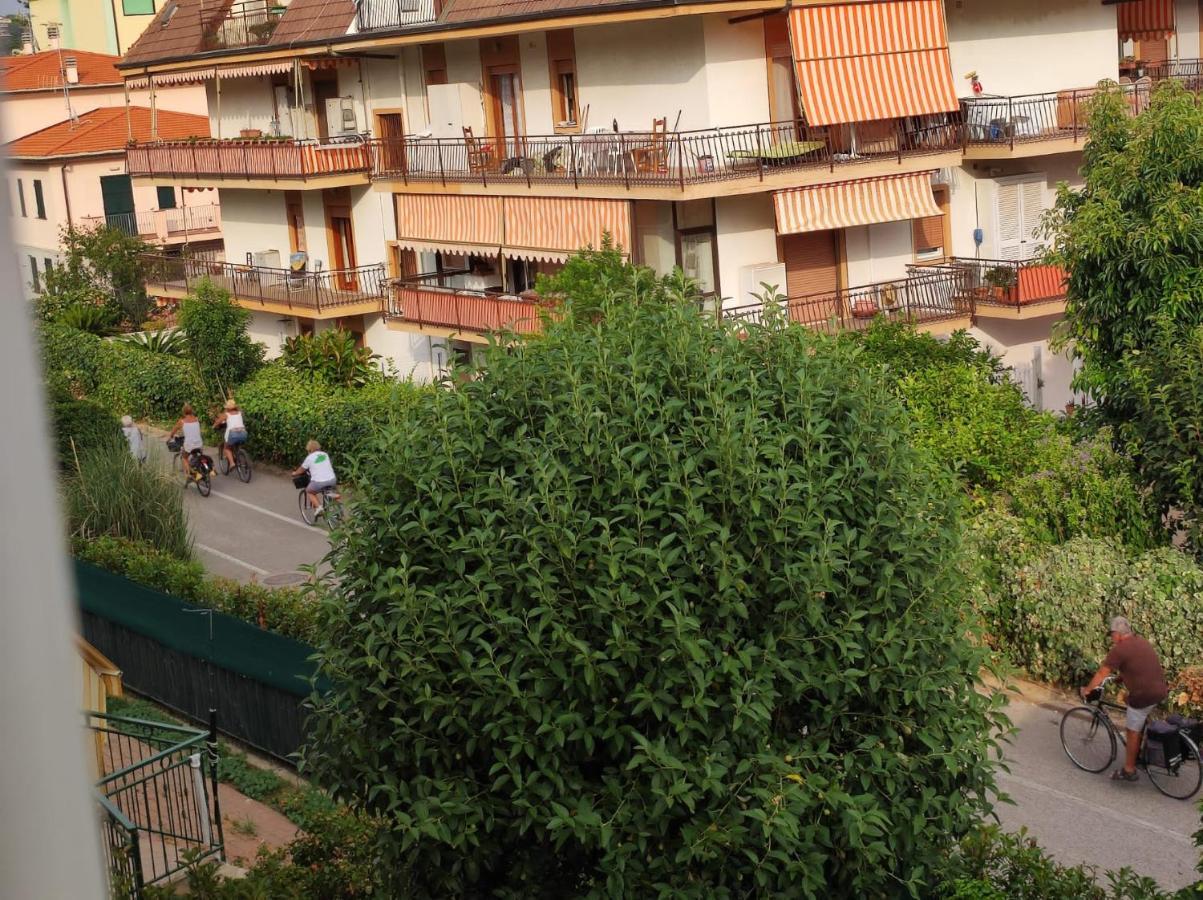 Appartamento Vicino Al Mare Con Parcheggio Riva Ligure Extérieur photo